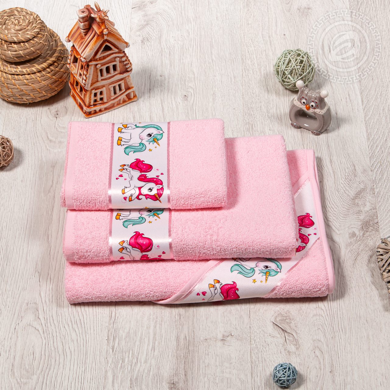Детское махровое полотенце Мойдодыр (розовый)